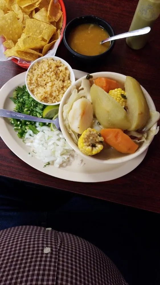 Caldo De Pollo